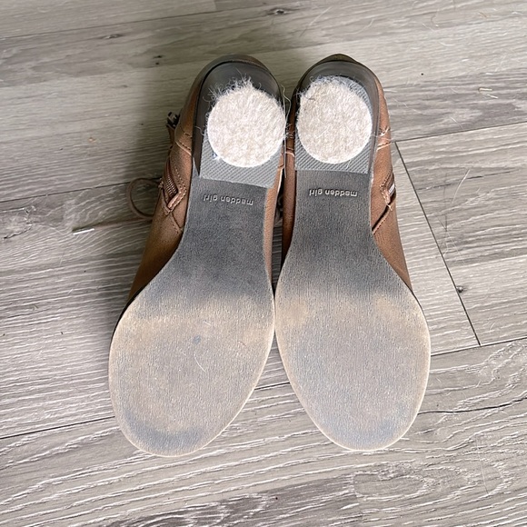 Madden Girl Westmont brown laced up booties - Picture 6 of 8
